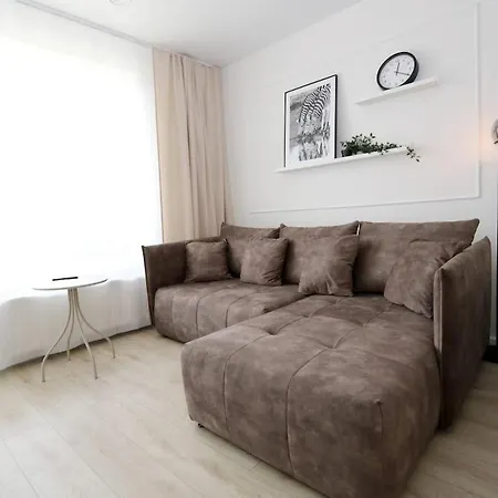شقة Stylish In Visoriai Fast Wi-fi