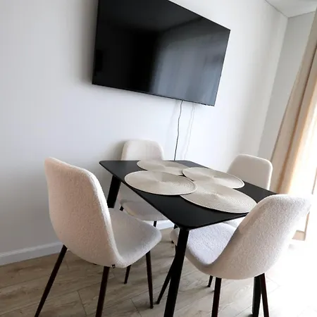 شقة Stylish In Visoriai Fast Wi-fi