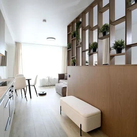 شقة Stylish In Visoriai Fast Wi-fi فيلنيوس